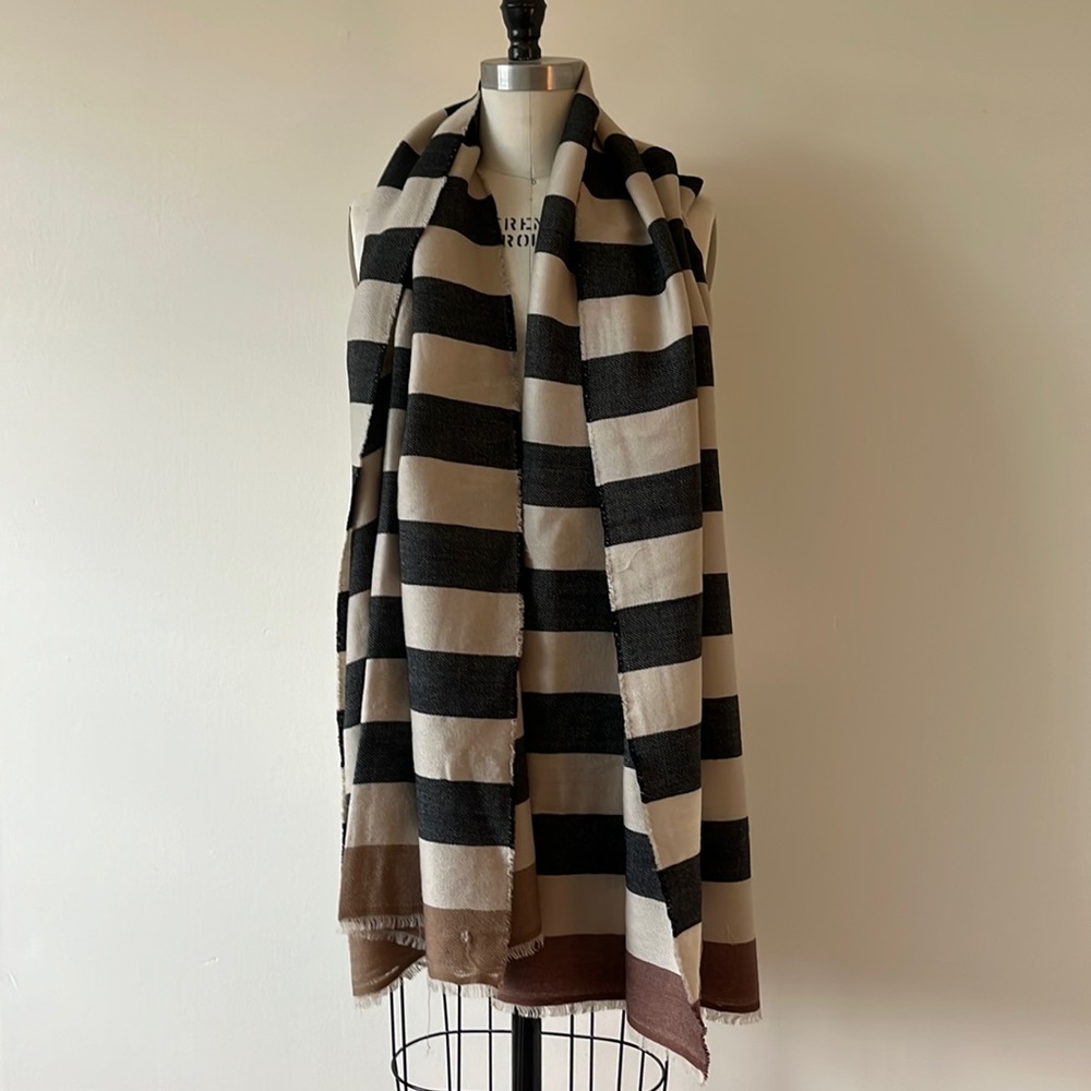 Striped Scarf - Picture 3 of 4
